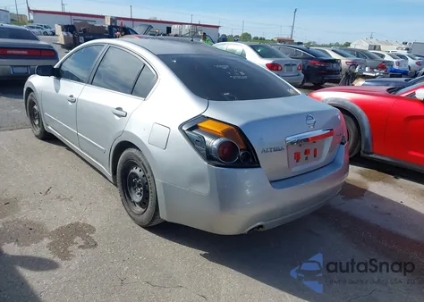 2010 Nissan Altima 2.5 S из США, поврежденный, VIN 1N4AL2AP7AN500573